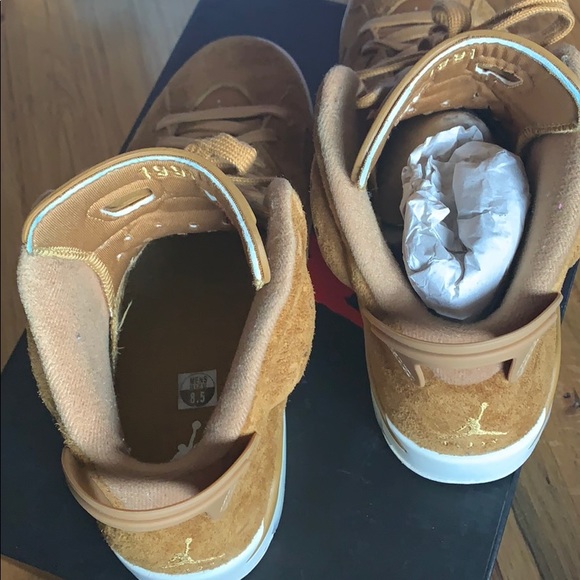 Jordan 6 “wheat” with box 📦 sz 8.5 worn - Picture 3 of 5